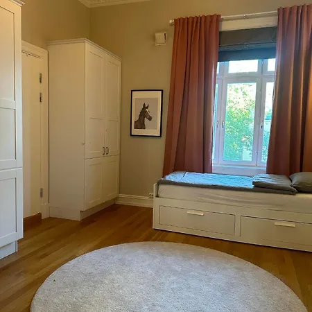 Klassisk Leilighet Med 4 Soverom I Oscarsgate Oslo